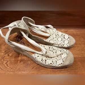 New Women's Crochet Lace Espadrilles - Cream